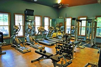 24/7 Fitness facility